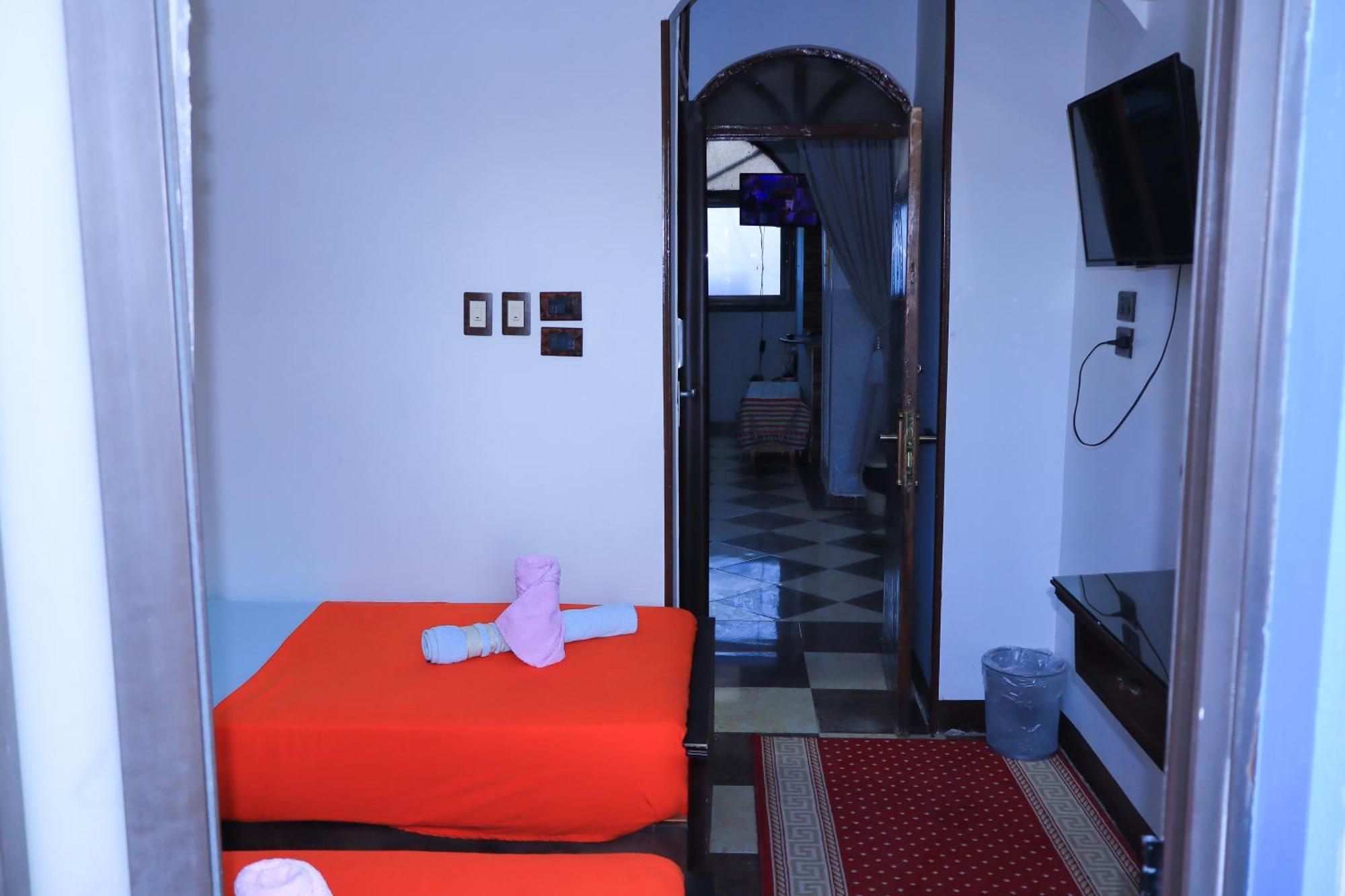 Hotel Bayt Zaina - Nubian Hospitality House à Assouan Extérieur photo