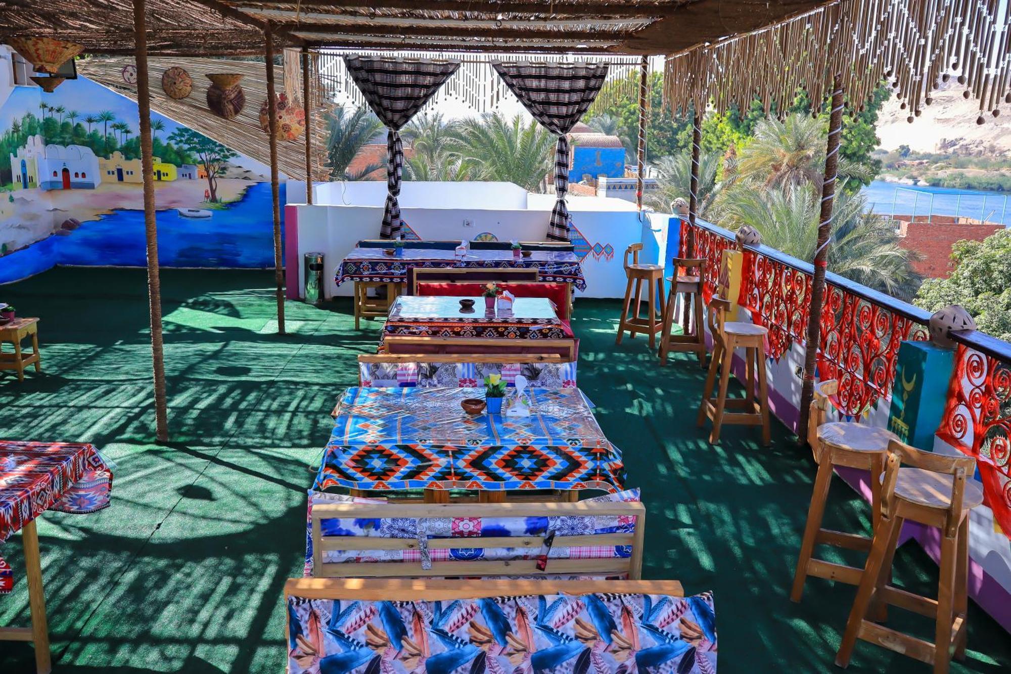 Hotel Bayt Zaina - Nubian Hospitality House à Assouan Extérieur photo